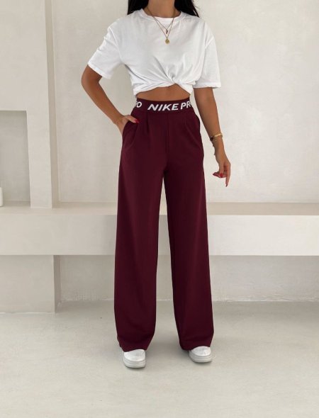 بنطلون nike pro باللون الاحمر(برجندي)