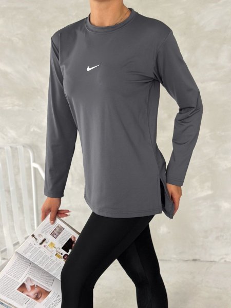 بلوزة نايك سبورت