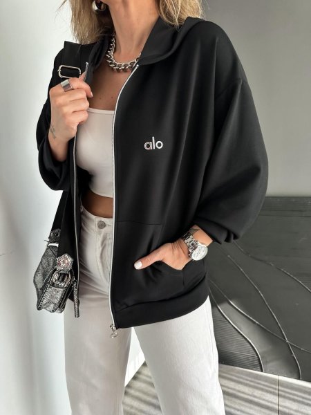 جاكيت alo yoga سبورت