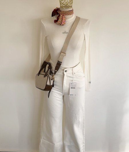 بلوزة alo طويلة